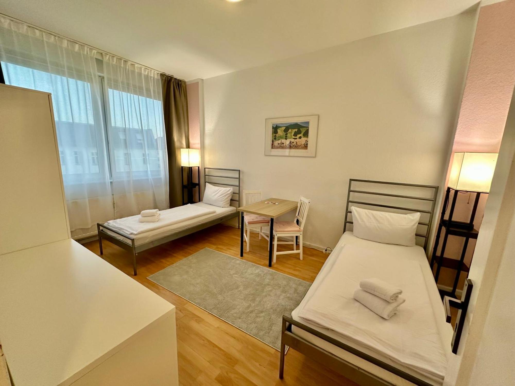 Hevals Budget & Beyond Aparthotel Berlino