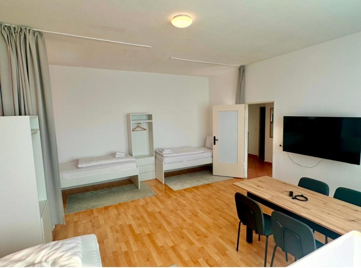 Aparthotel Hevals Budget & Beyond