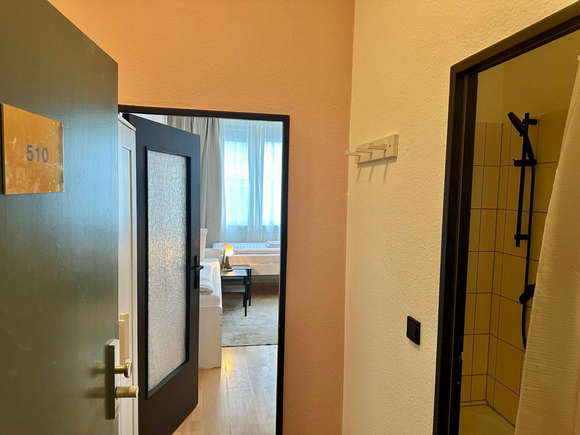 Hevals Budget & Beyond Aparthotel *